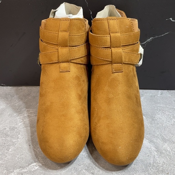 Nature Breeze Chunky Heel Bootie Tan Size 7m - Picture 2 of 12